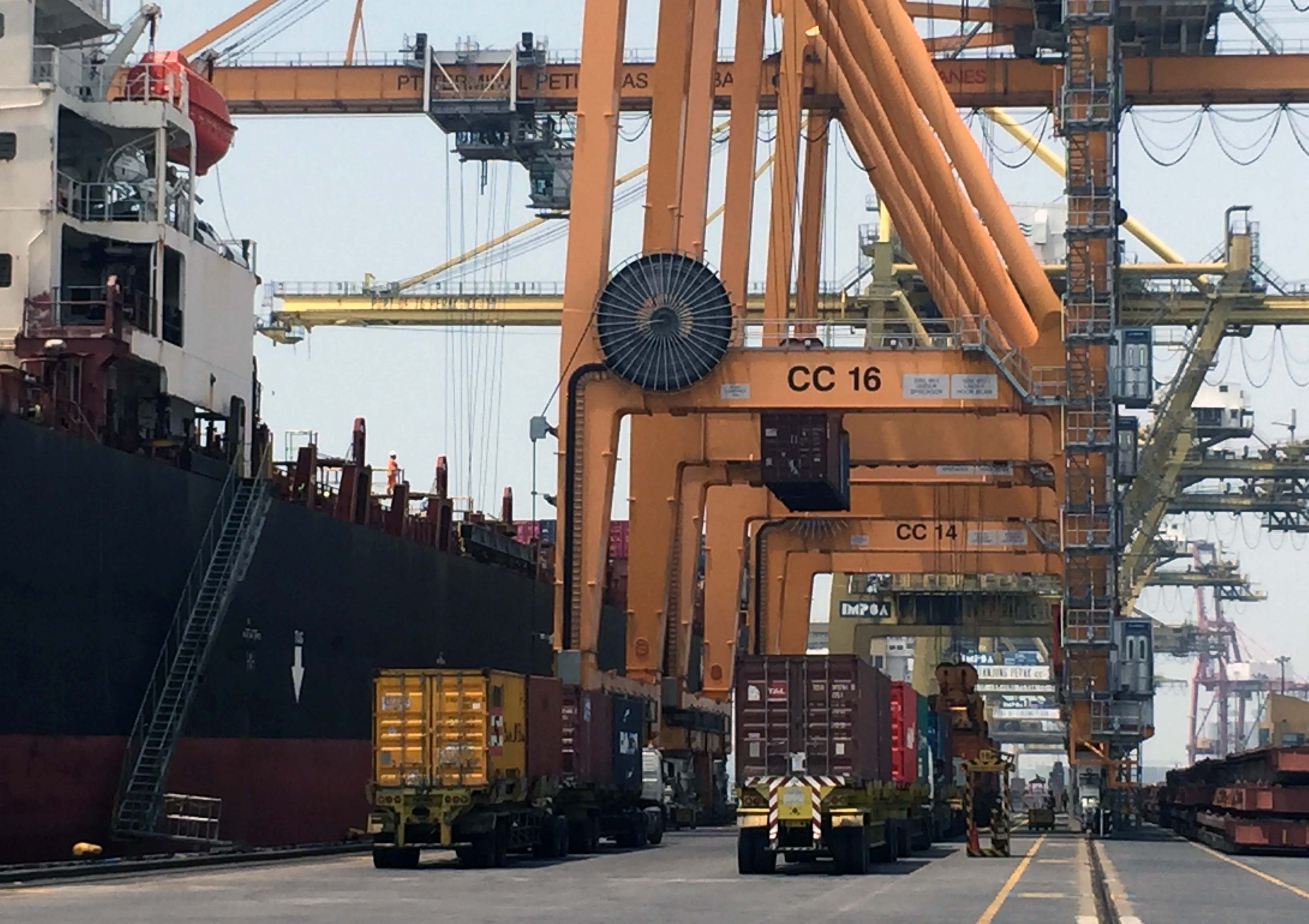 MV Holsatia Buka Peluang Kapal Lainnya Bersandar di TPS