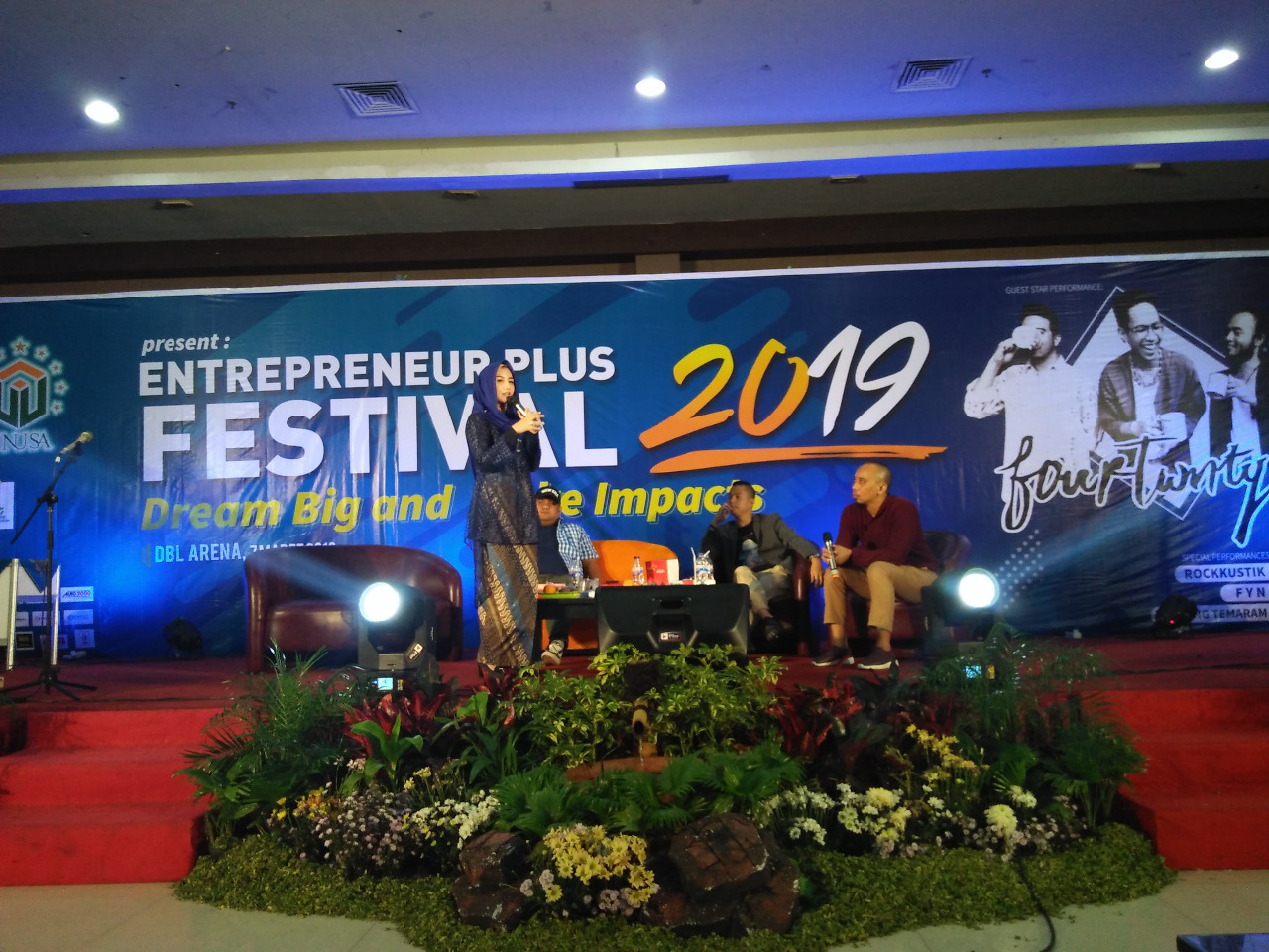 Ratusan Mahasiswa Unusa Ikuti Bursa Entrepreneur