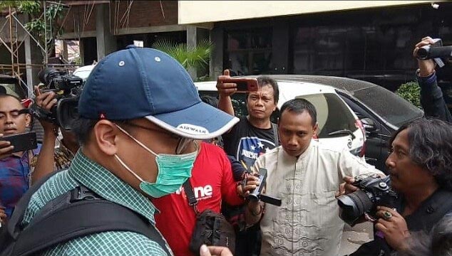 Penyidik KPK Tinggalkan Mapolda Jatim Usai Periksa Ketum PPP