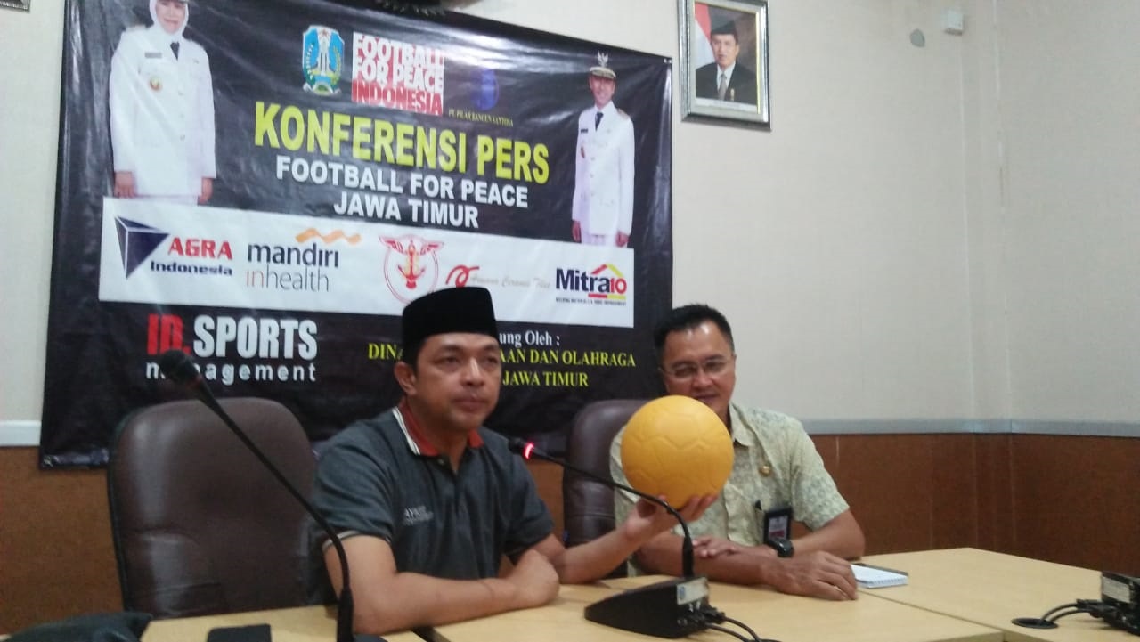 Dispora Jatim Gelar<em> Football for Peace</em> Jawa Timur