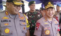 Kapolri Minta Petugas Bersenjata Kawal Operasi Ketupat di Ngawi kapolri-minta-petugas-bersenjata-kawal-operasi-ketupat-di-ngawi