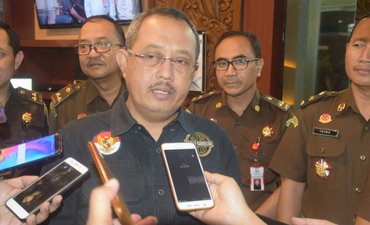 Enam Jam Diperiksa, Armuji Akui Pernah Jadi Ketua YKP enam-jam-diperiksa-armuji-akui-pernah-jadi-ketua-ykp