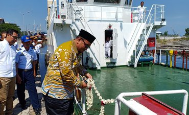 Penyeberangan Gili Ketapang Probolinggo, PT Pelni Dapat Kapal Tambahan penyeberangan-gili-ketapang-probolinggo-pt-pelni-dapat-kapal-tambahan