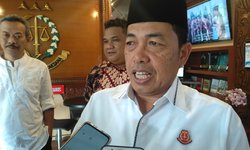 Kejati Jatim Terima 6300 USD dari Enam Saksi PT DPS kejati-jatim-terima-6300-usd-dari-enam-saksi-pt-dps
