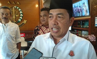 Kejati Jatim Terima 6300 USD dari Enam Saksi PT DPS kejati-jatim-terima-6300-usd-dari-enam-saksi-pt-dps