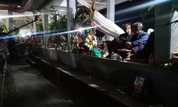 Tujuh Dukun Tengger Disahkan Saat Yadnya Kasada di Bromo tujuh-dukun-tengger-disahkan-saat-yadnya-kasada-di-bromo