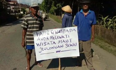 Warga Blitar Bikin “Wisata Maut Jeglongan Sewu” warga-blitar-bikin-wisata-maut-jeglongan-sewu