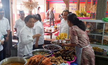 Kesan Menteri Rini Pada Kuliner Khas Banyuwangi, Sego Tempong kesan-menteri-rini-pada-kuliner-khas-banyuwangi-sego-tempong