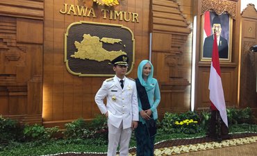 Lantik Bupati Trenggalek, Emil Minta Program Lama Tetap Dilanjutkan lantik-bupati-trenggalek-emil-minta-program-lama-tetap-dilanjutkan