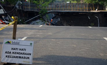 Kejati Terima SPDP Enam Tersangka Amblesnya Jalan Raya Gubeng kejati-terima-spdp-enam-tersangka-amblesnya-jalan-raya-gubeng