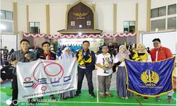 Robotnya Bisa Menari Jaipong, Unesa Raih Juara II robotnya-bisa-menari-jaipong-unesa-raih-juara-ii