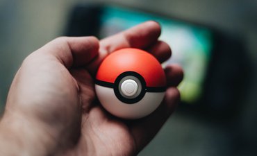 Melihat Aksi Detektif Kuning Pika-Pika dalam Film Pokemon:Detective Pikachu melihat-aksi-detektif-kuning-pika-pika-dalam-film-pokemon-detective-pikachu