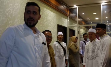Hari Pertama Kerja, Pemkot Probolinggo Tutup Gerbang Pukul Delapan hari-pertama-kerja-pemkot-probolinggo-tutup-gerbang-pukul-delapan