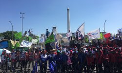 Para Buruh Tolak Revisi UU 13 Tahun 2003 para-buruh-tolak-revisi-uu-13-tahun-2003