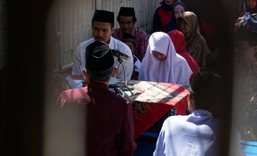 Tersangkut Narkoba, Monot Menikah di Balik Jeruji Tahanan Blitar tersangkut-narkoba-monot-menikah-di-balik-jeruji-tahanan-blitar