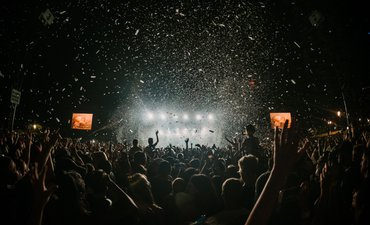 Hanson dan MLTR Naik Panggung di The 90's Festival Jakarta hanson-dan-mltr-naik-panggung-di-the-90s-festival-jakarta