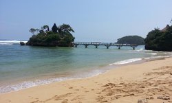 Malang Targetkan Kunjungan ke Pantai Balekambang 30 Ribu Orang malang-targetkan-kunjungan-ke-pantai-balekambang-30-ribu-orang