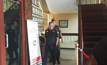 Dugaan Korupsi YKP Surabaya, Armuji Penuhi Panggilan Kejati Jatim dugaan-korupsi-ykp-surabaya-armuji-penuhi-panggilan-kejati-jatim