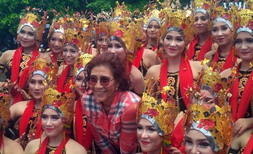 Menteri Susi Tantang Bos Facebook Berlomba Dayung Lewat Instagram menteri-susi-tantang-bos-facebook-berlomba-dayung-lewat-instagram