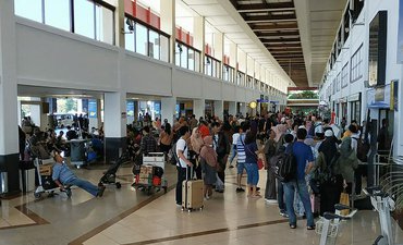 Jumlah Penumpang di Bandara Juanda Turun 34 Persen jumlah-penumpang-di-bandara-juanda-turun-34-persen