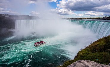 Bos Huawei Ditangkap, Permohonan Visa dari Cina ke Kanada Turun bos-huawei-ditangkap-permohonan-visa-dari-cina-ke-kanada-turun