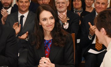 Ardern Pimpin Selandia Baru Hening, Seminggu Pasca Teror Christchurch ardern-pimpin-selandia-baru-hening-seminggu-pasca-teror-christchurch