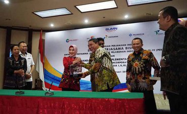 Pelindo dan Pertamina Optimalkan Aset untuk Layanan Logistik Energi pelindo-dan-pertamina-optimalkan-aset-untuk-layanan-logistik-energi