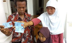 Bangun Budaya Malu, Mensos Usul Rumah Penerima PKH Ditandai bangun-budaya-malu-mensos-usul-rumah-penerima-pkh-ditandai