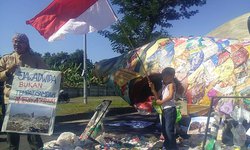 Bracsip Tuntut Amerika Hentikan Penyelundupan Sampah Plastik ke Jatim bracsip-tuntut-amerika-hentikan-penyelundupan-sampah-plastik-ke-jatim