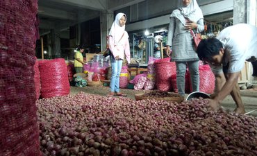 Di Blitar Harga Bawang Merah dan Putih Berlipat Naik di-blitar-harga-bawang-merah-dan-putih-berlipat-naik