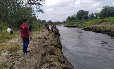 Seorang Kakek di Blitar Terjatuh ke Sungai Brantas seorang-kakek-di-blitar-terjatuh-ke-sungai-brantas