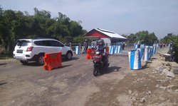 Perbaikan Jembatan Ambles, Akses Truk di Caruban Dialihkan Lagi perbaikan-jembatan-ambles-akses-truk-di-caruban-dialihkan-lagi
