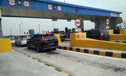 Kendaraan yang Lewat Tol Madiun Meningkat 57,3 Persen kendaraan-yang-lewat-tol-madiun-meningkat-573-persen