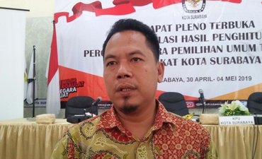 Kelelahan, KPU Surabaya Tunda Rekapitulasi Suara hingga Enam Jam kelelahan-kpu-surabaya-tunda-rekapitulasi-suara-hingga-enam-jam