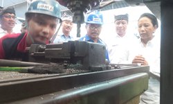 Inka Bangun Pabrik, SMK di Banyuwangi dan Jember Siap Pasok Tenaga Kerja inka-bangun-pabrik-smk-di-banyuwangi-dan-jember-siap-pasok-tenaga-kerja