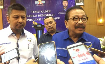 Soekarwo Tolak Anggapan Dirinya Layak Maju Ketum Partai Demokrat soekarwo-tolak-anggapan-dirinya-layak-maju-ketum