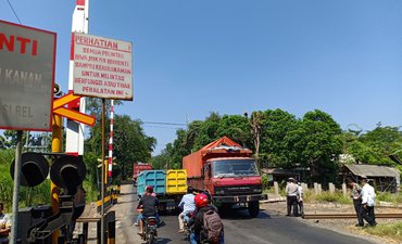 Petugas Gabungan Cek Jalur Tengkorak Probolinggo petugas-gabungan-cek-jalur-tengkorak-probolinggo
