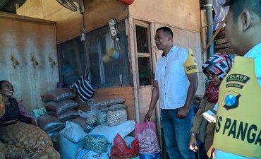 Harga Bawang Putih di Pasar Ponorogo Masih Tinggi harga-bawang-putih-di-pasar-ponorogo-masih-tinggi-1557188425