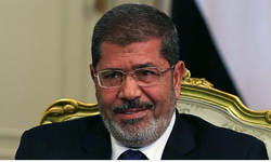 Mantan Presiden Mesir Mohamed Mursi Meninggal Setelah Pingsan di Persidangan manten-presiden-mesir-mohamed-mursi-meninggal-setelah-pingsan-di-persidangan
