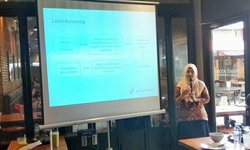 Sebagian Guru SMA Surabaya Sarankan Siswa Belajar dari Wikipedia sebagian-guru-sma-surabaya-sarankan-siswa-belajar-dari-wikipedia