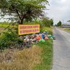 masyarakat-keluhkan-tps-liar-di-pinggir-jalan-waduk-gondang-lamongan
