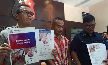 Guru Honorer Tebar Ancaman kepada Jokowi guru-honorer-tebar-ancaman-kepada-jokowi