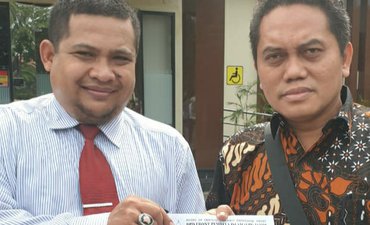 Lima Tersangka Pembakar Mapolsek Tambelangan Ajukan Penangguhan Penahanan lima-tersangka-pembakar-mapolsek-tambelangan-ajukan-penangguhan-penahanan
