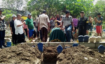 Anggota KPPS Pacarkeling Surabaya Meninggal Sepekan Pasca Pemilu anggota-kpps-pacarkeling-surabaya-meninggal-sepekan-pasca-pemilu
