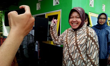Jokowi Unggul Suara di TPS Risma Mencoblos jokowi-unggul-suara-di-tps-risma-mencoblos