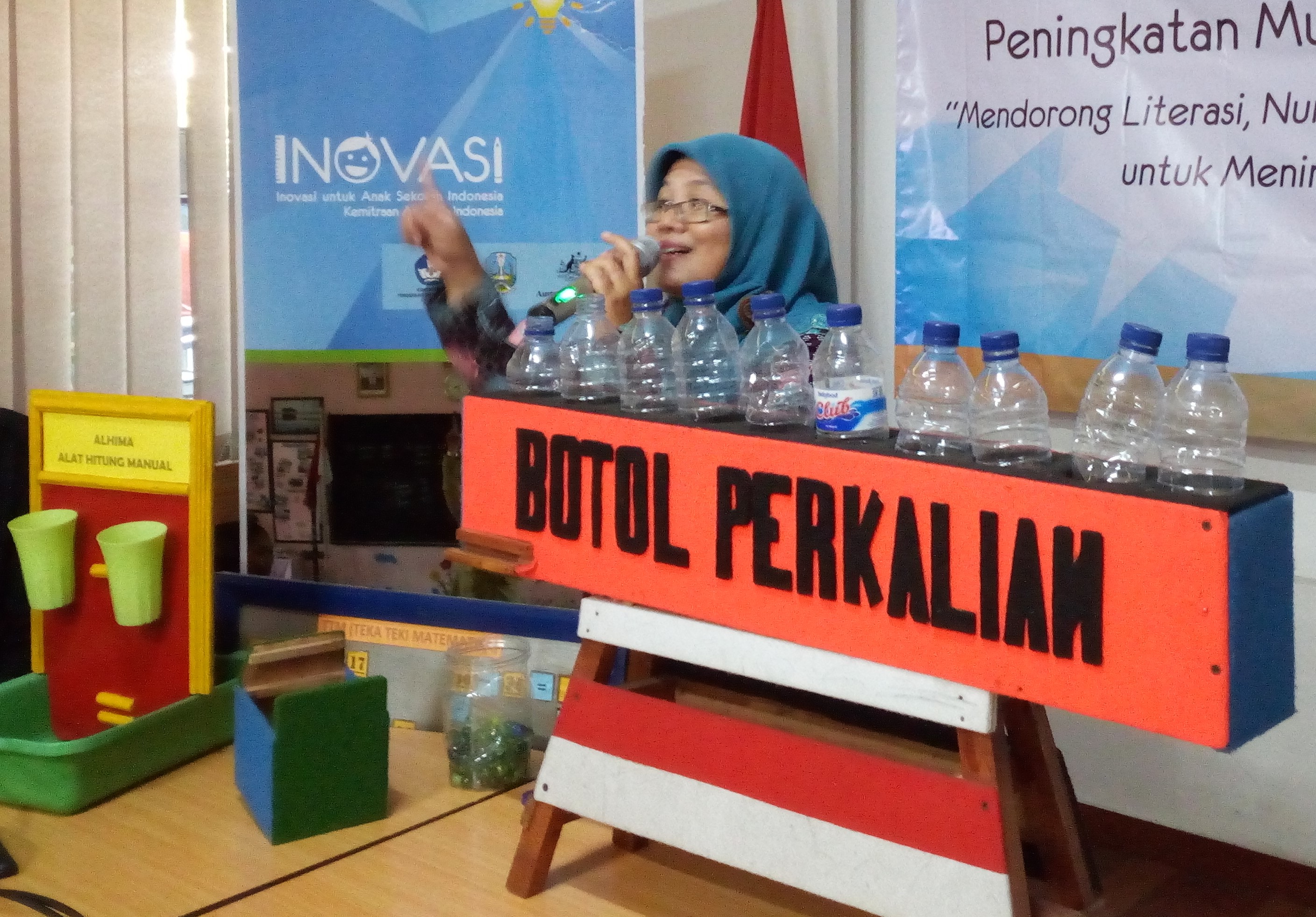Endang Kusniati Mengubah Momok Matematika Jadi Menyenangkan