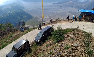 H-2 Libur Tahun Baru 2019, Pengunjung Bromo Mulai Ramai p-h-2-libur-tahun-baru-2019-pengunjung-bromo-mulai-ramai-p