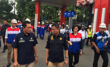Jonan: Listrik dan BBM di Selat Sunda Besok Normal jonan-listrik-dan-bbm-di-selat-sunda-besok-normal