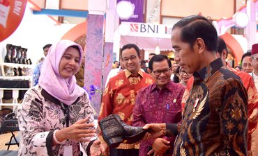 Jokowi Dorong IKM Kerajinan Dobrak Pasar Internasional jokowi-dorong-ikm-kerajinan-dobrak-pasar-internasional