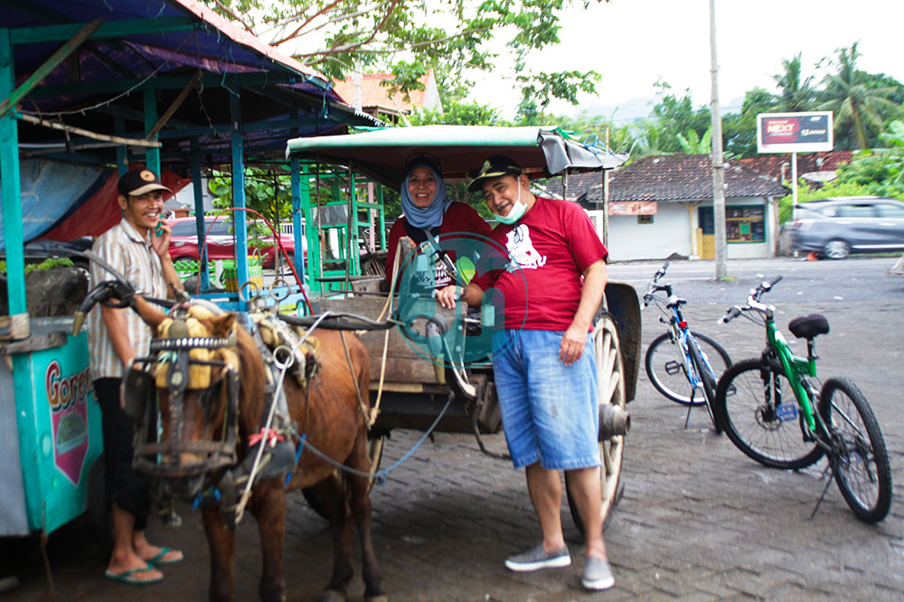 Di Balik Cerita Transportasi Dokar Yang Mulai Ditinggalkan Di Balik Cerita Transportasi Dokar Yang Mulai Ditinggalkan